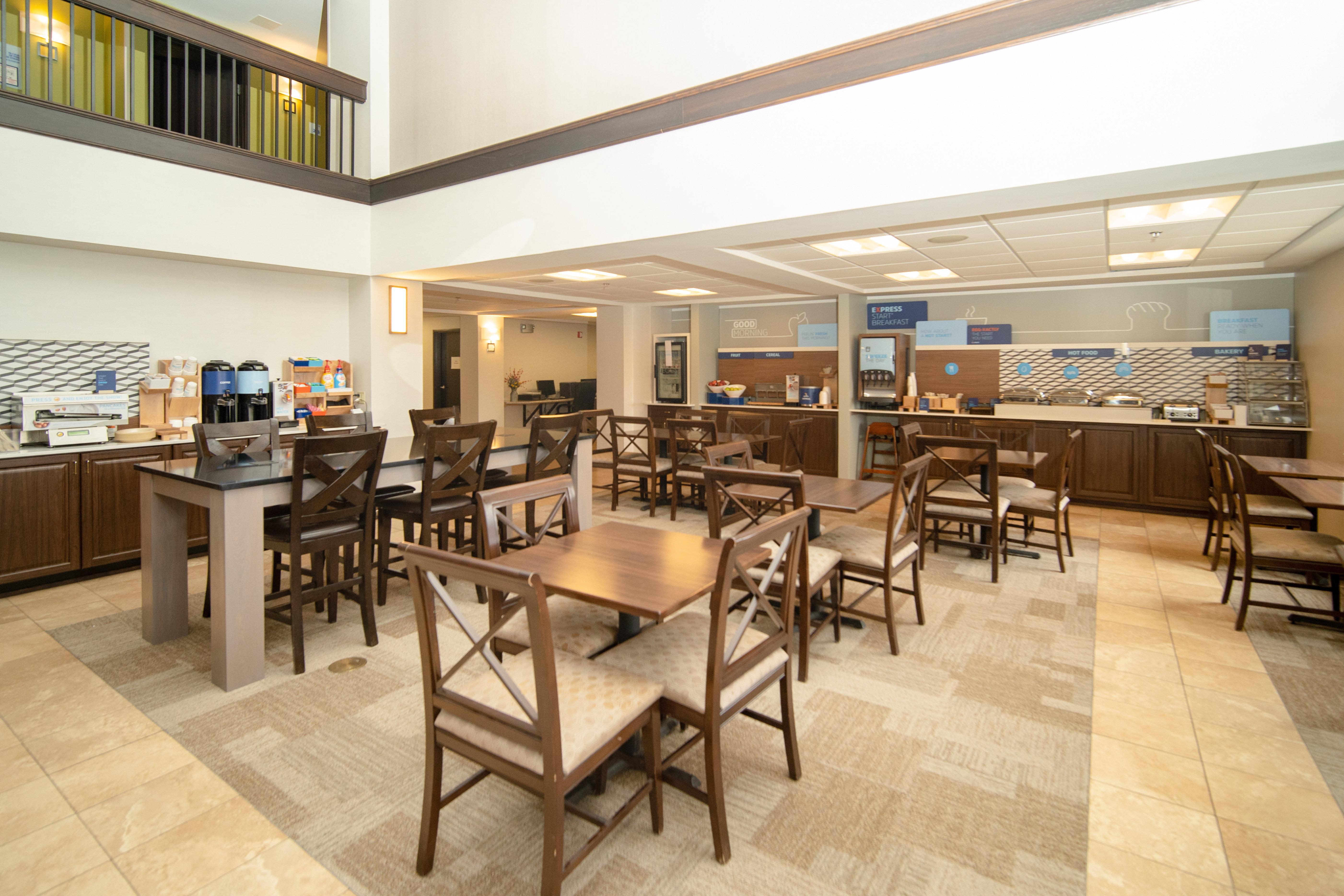Holiday Inn Express Houghton-Keweenaw By Ihg Exterior photo