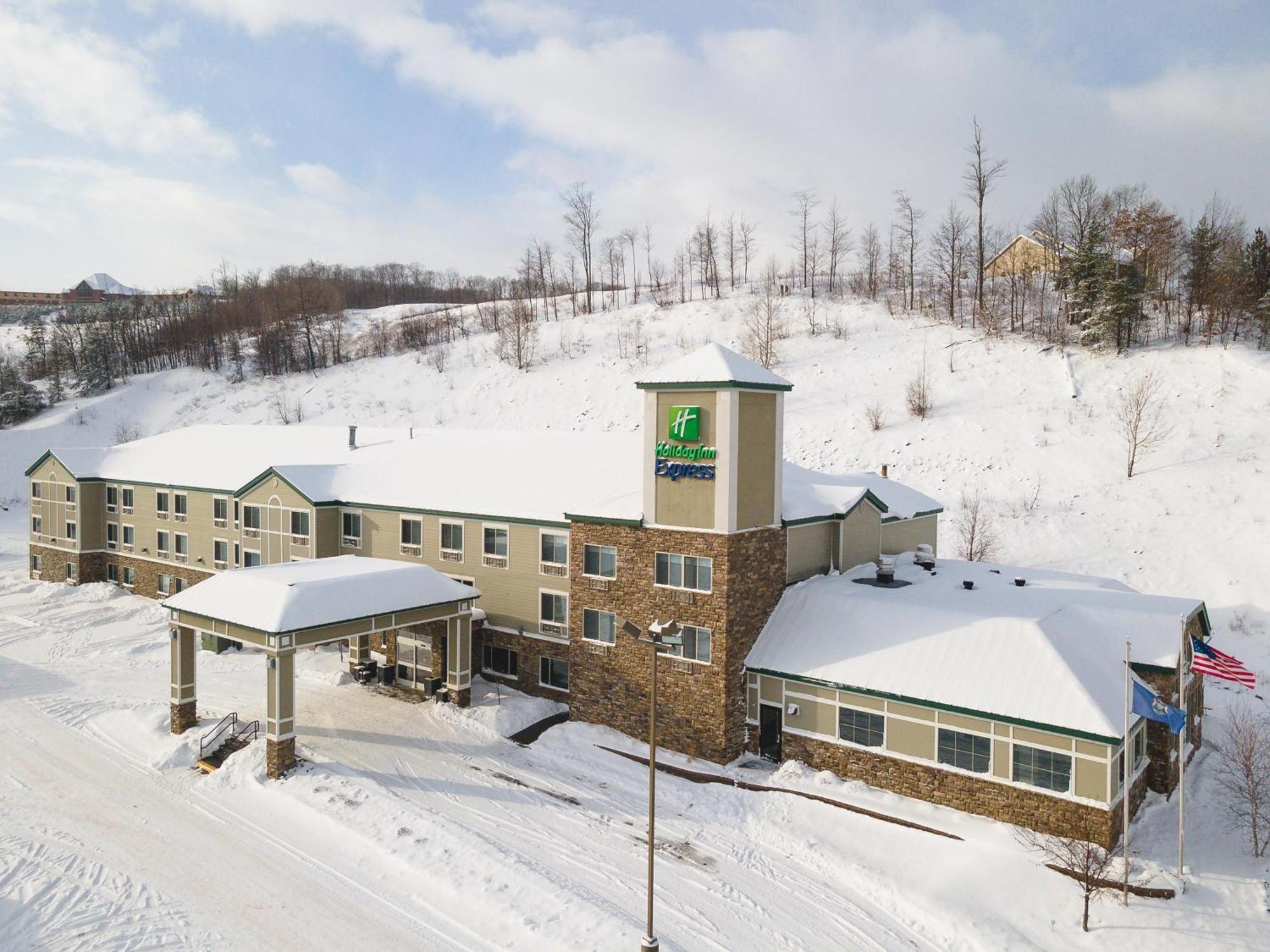 Holiday Inn Express Houghton-Keweenaw By Ihg Exterior photo